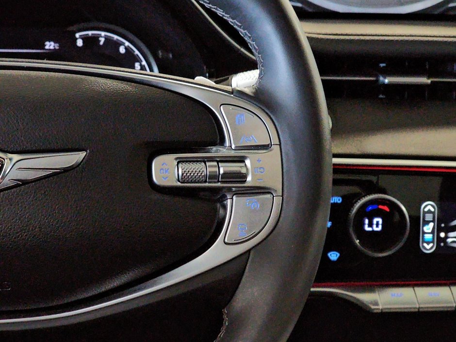 GENESIS GV70 2.5T ADVANCED AWD 300HP TOIT NAV CUIR MAGS 2025-37