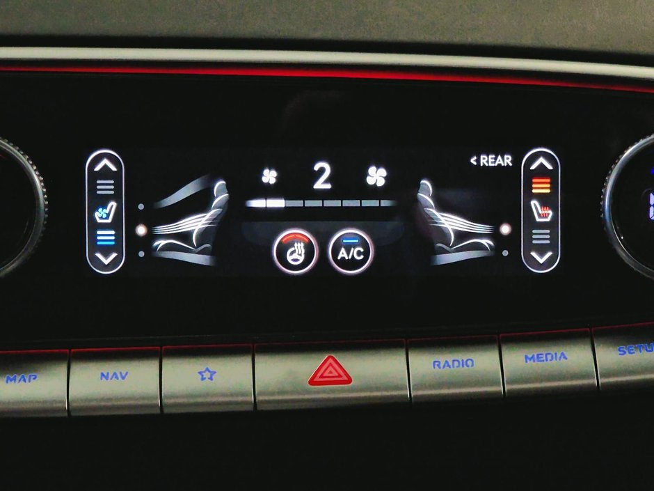 GENESIS GV70 2.5T ADVANCED AWD 300HP TOIT NAV CUIR MAGS 2025-34