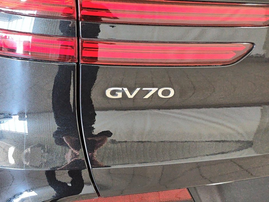 GENESIS GV70 2.5T ADVANCED AWD 300HP TOIT NAV CUIR MAGS 2025-17