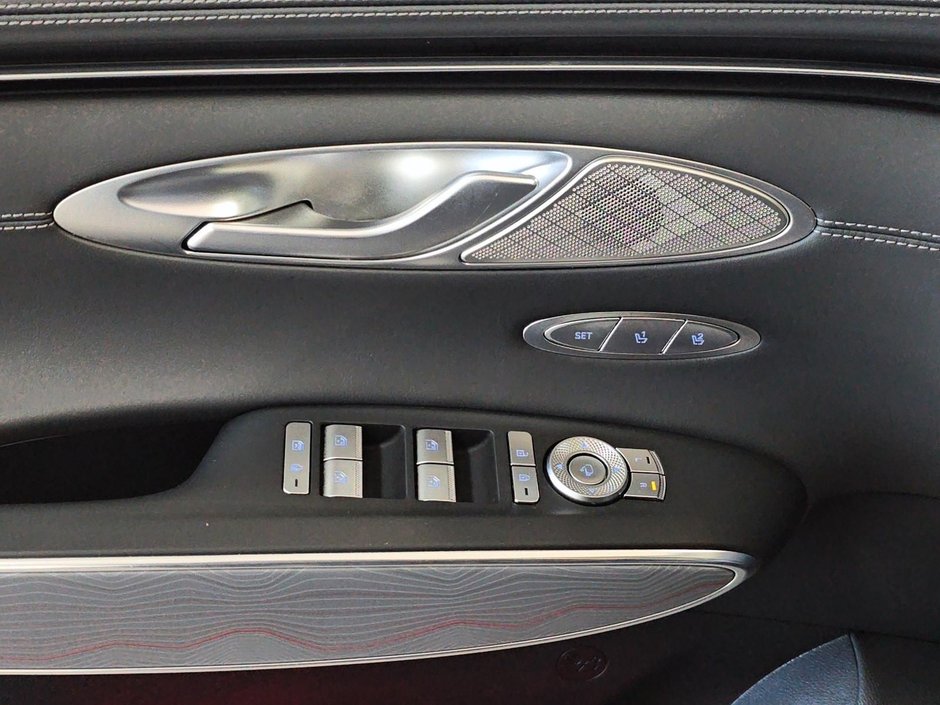 GENESIS GV70 2.5T ADVANCED AWD 300HP TOIT NAV CUIR MAGS 2025-23
