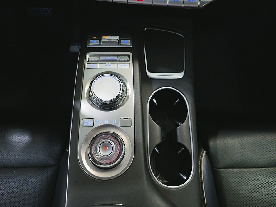 GENESIS GV70 2.5T ADVANCED AWD 300HP TOIT NAV CUIR MAGS 2025-31