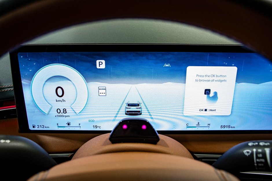 GENESIS GV70 PRESTIGE 2.5T AWD TOIT PANO CAM 360 PARK ASSIST 2026-38