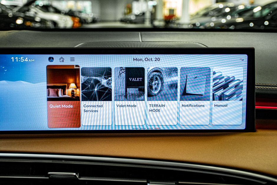 GENESIS GV70 PRESTIGE 2.5T AWD TOIT PANO CAM 360 PARK ASSIST 2026-29