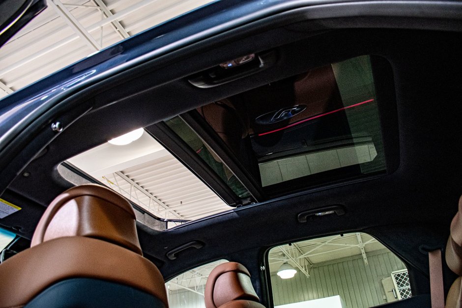 GENESIS GV70 PRESTIGE 2.5T AWD TOIT PANO CAM 360 PARK ASSIST 2026-2