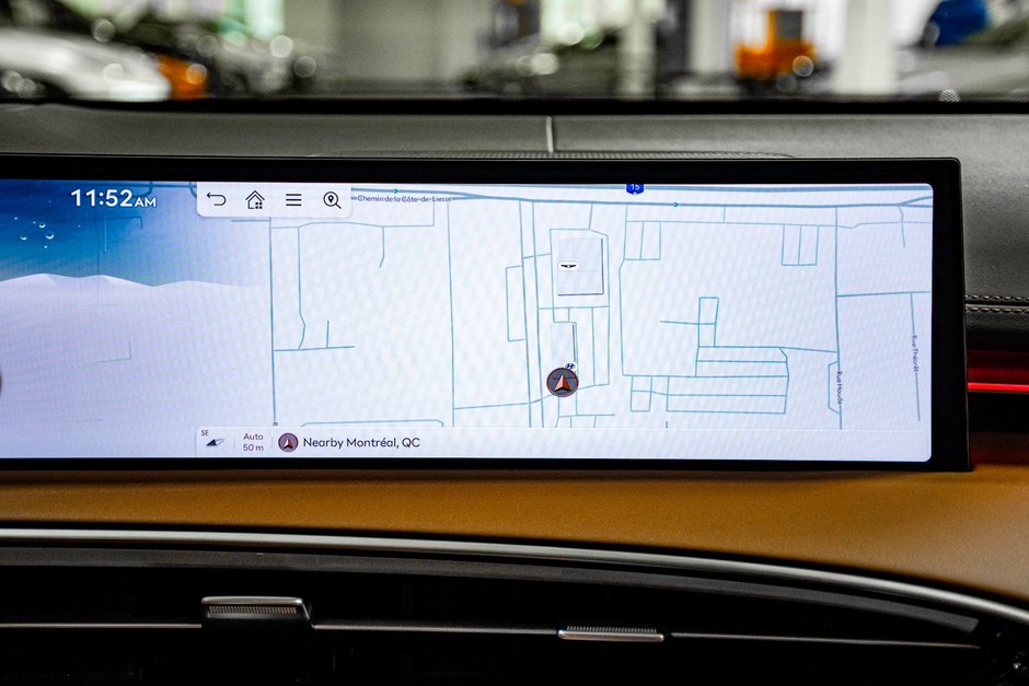 GENESIS GV70 PRESTIGE 2.5T AWD TOIT PANO CAM 360 PARK ASSIST 2026-24