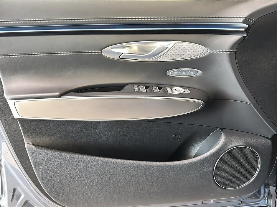 GENESIS GV70 2.5T AWD ADVANCED PLUS NAV CAM 360 CUIR TOIT PANO 2026-15