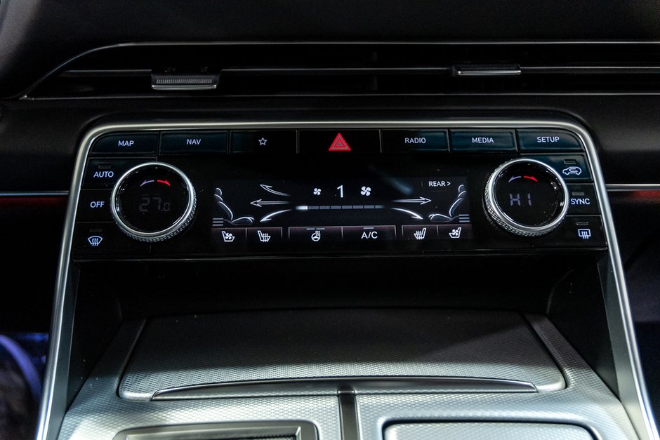 GENESIS GV80 2.5T ADVANCED AWD TOIT OUVRANT NAVIGATION CUIR 2021-29