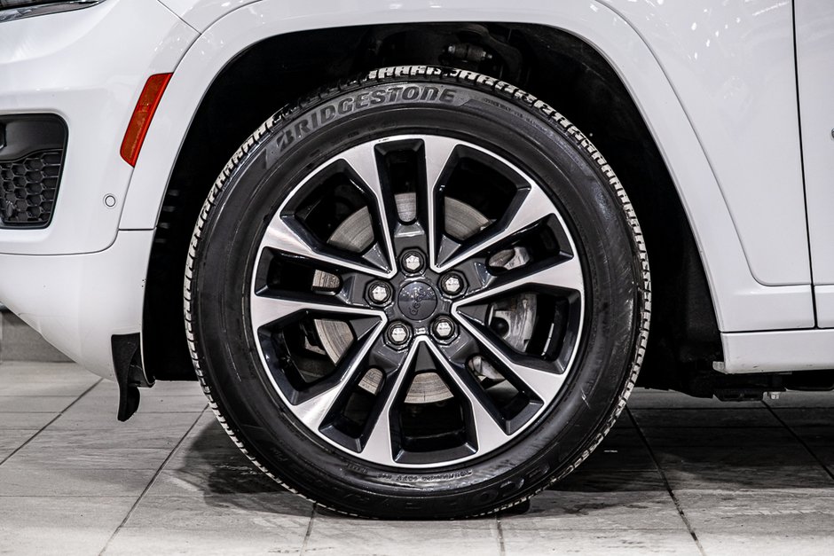 Jeep Grand Cherokee 4xe OVERLAND HYBRID-RECHARGEABLE CUIR TOIT NAV CAM 2022-2