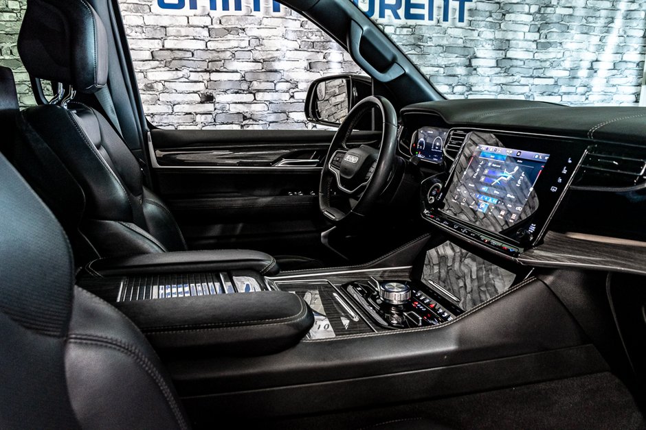 Jeep Wagoneer Series III Cuir 4x4 Sieges Chauffants Uconnect 5 2022-30