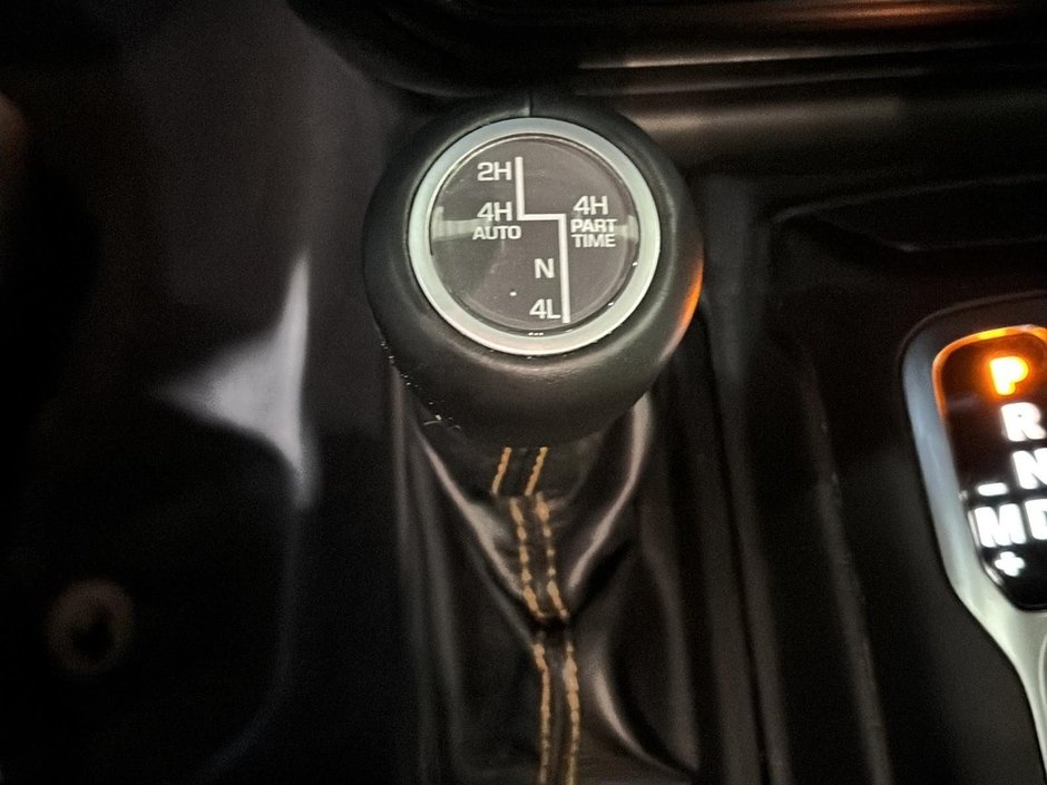 Jeep Wrangler 4xe Unlimited High Altitude CUIR TOIT SKY ONE TOUCH 2022-32