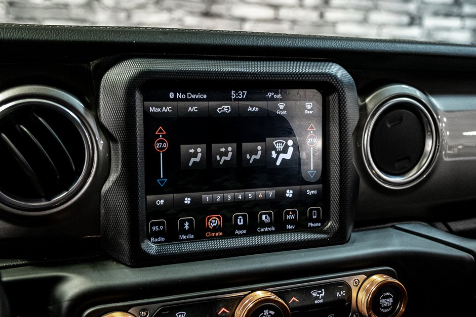 Jeep Wrangler Unlimited SAHARA V6 ALPINE DANA M220 GPS 2018.5 2018-22