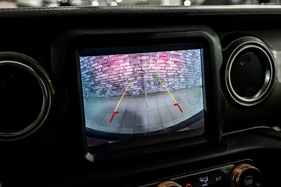 Jeep Wrangler Unlimited SAHARA V6 ALPINE DANA M220 GPS 2018.5 2018-23