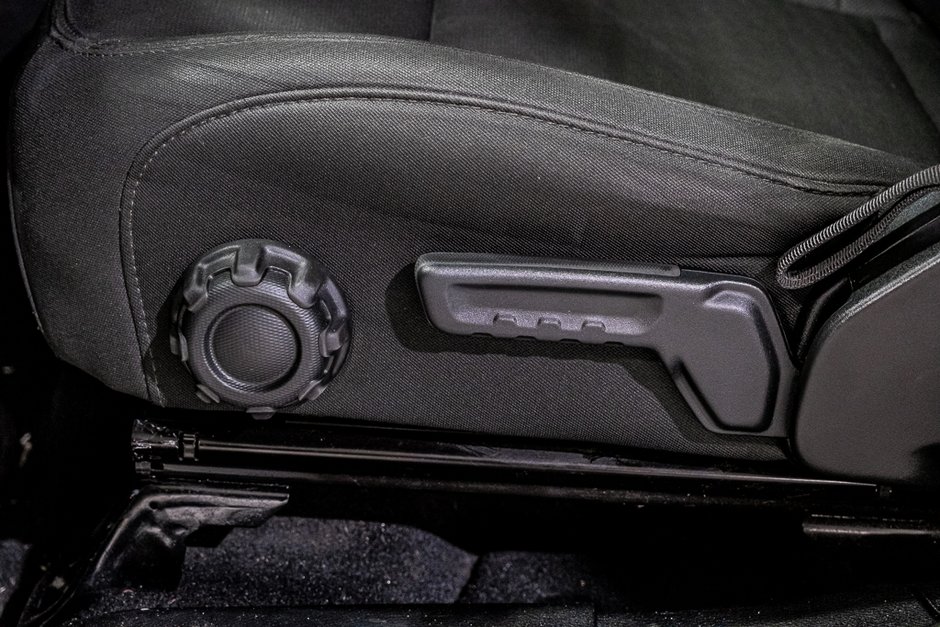 Jeep Wrangler Unlimited SAHARA V6 ALPINE DANA M220 GPS 2018.5 2018-15