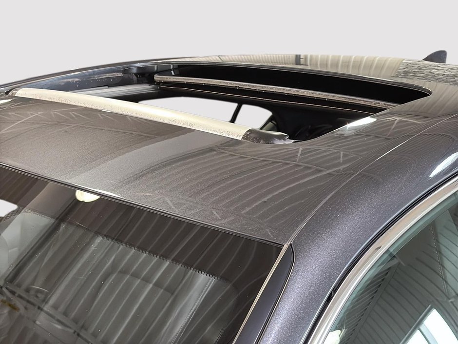 Lexus IS 300 F SPORT TOIT CUIR SIEGES CHAUFFANTS 2024-5