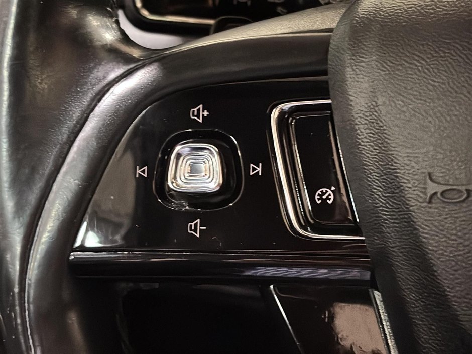 Lincoln Corsair TOIT CUIR NAVI SIEGES CHAUFFANTS CAM GPS 2020-23