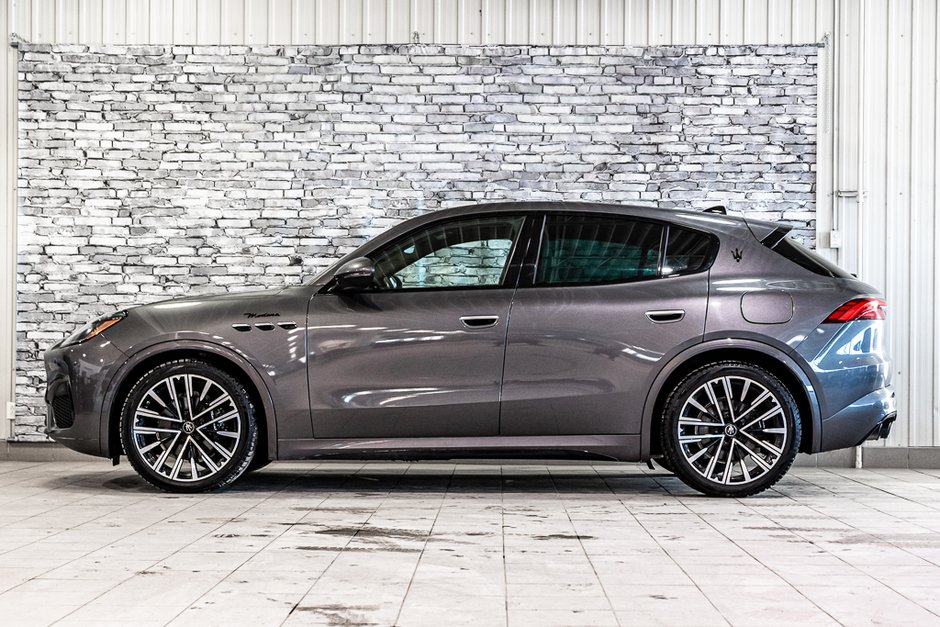 Maserati Grecale Modena Sonus faber AppleCarPlay Android Auto Hud 2023-8