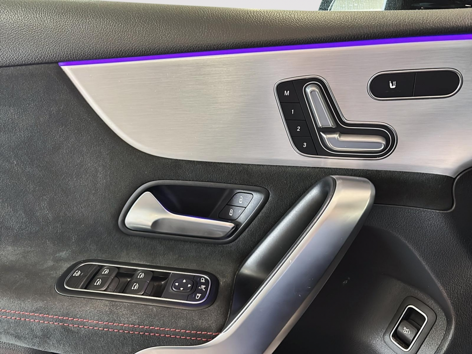 2022 Mercedes-Benz A-Class A 220 4MATIC AMG Night Package, TOIT CUIR-14