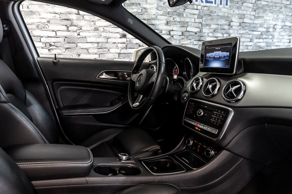 Mercedes-Benz GLA 250 4MATIC CUIR CAMERA 2019-19