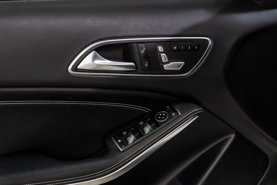 Mercedes-Benz GLA 250 4MATIC CUIR CAMERA 2019-16