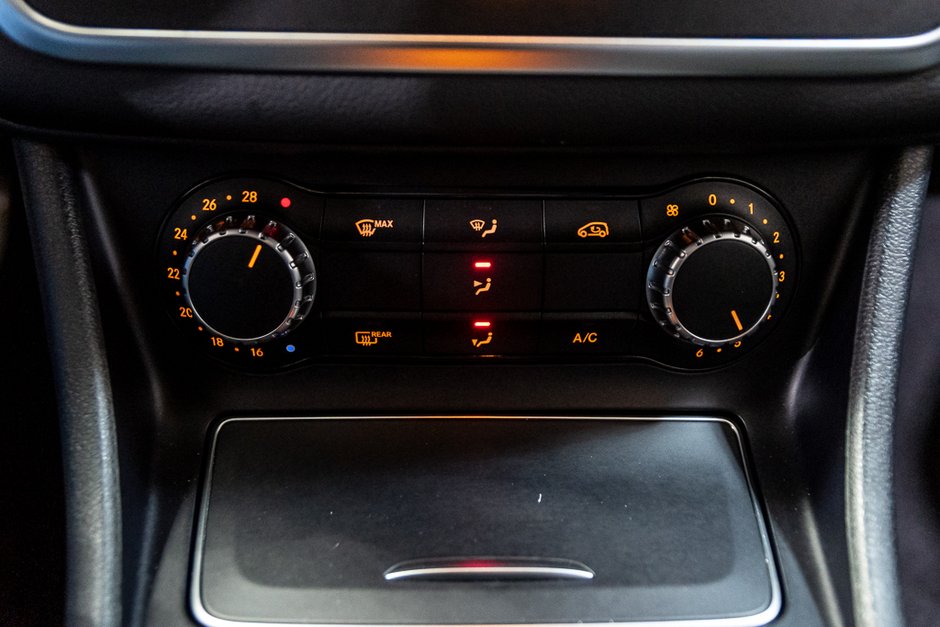 Mercedes-Benz GLA 250 4MATIC CUIR CAMERA 2019-26