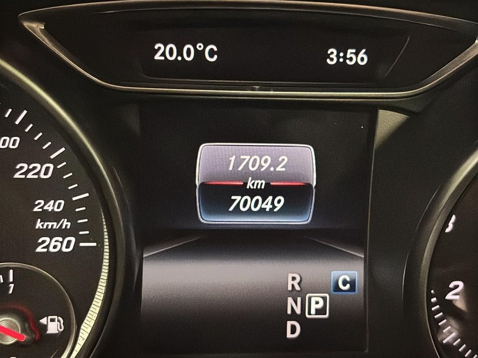 Mercedes-Benz GLA 250 AMG NIGHT PKG 4MATIC CUIR CAMERA 2020-32