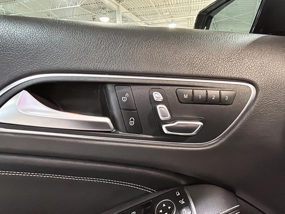 Mercedes-Benz GLA 250 AMG NIGHT PKG 4MATIC CUIR CAMERA 2020-20