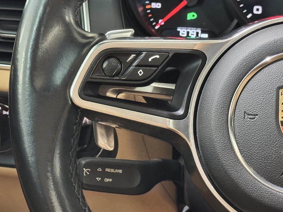 Porsche Macan TOIT CUIR GPS SIEGES CHAUFFANTS CAM GPS 2017-26