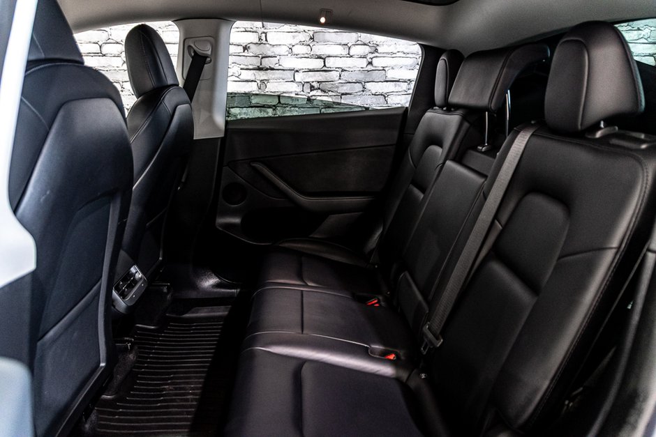 Tesla Model Y Long Range Dual Motor Sieges Chauffants Cam Navi 2022-19