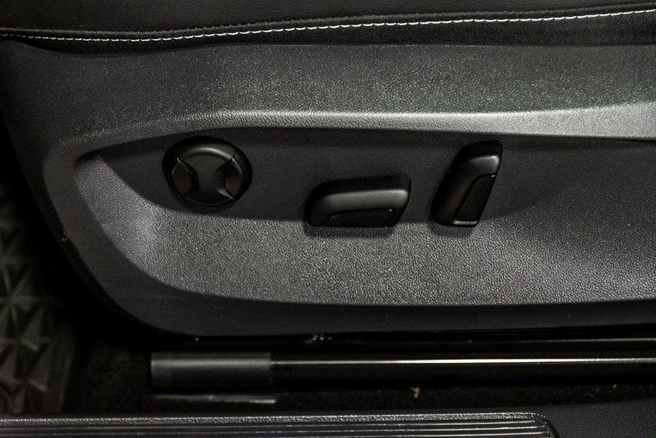 Volkswagen Taos HIGHLINE TOIT SIEGES REFREGERÉS ET CHAUFFANTS NAVI 2023-18