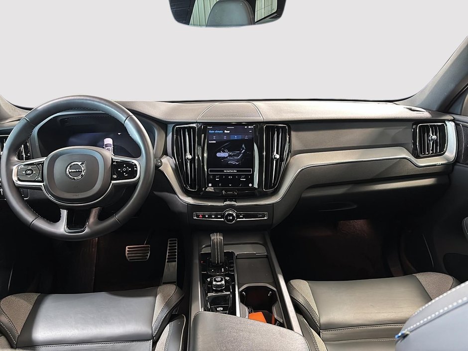 Volvo XC60 R-Design Harman Kardon Toit GPS Sieges Chauffants 2022-3