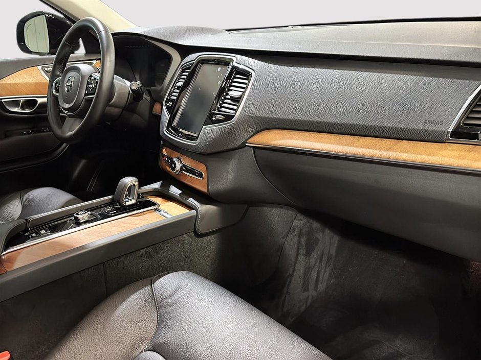 Volvo XC90 Plus Dark Theme B6 AWD 7 PASSAGERS TOIT GPS CUIR 2023-16