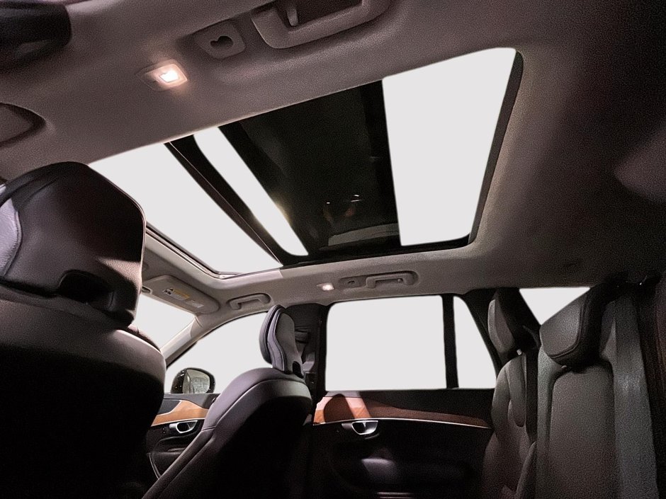 Volvo XC90 Plus Dark Theme B6 AWD 7 PASSAGERS TOIT GPS CUIR 2023-1