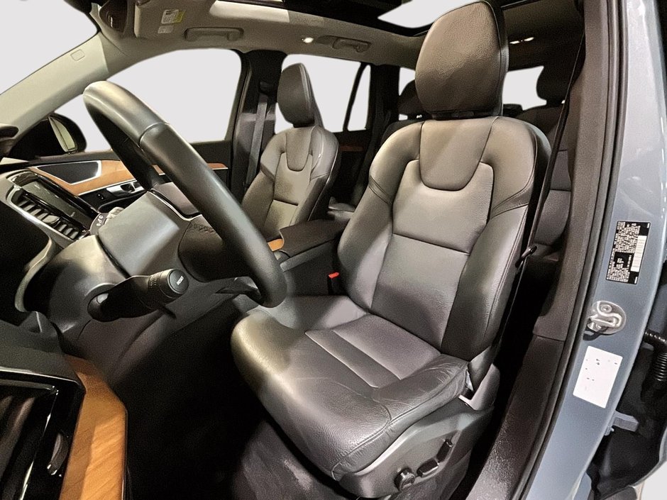 Volvo XC90 Plus Dark Theme B6 AWD 7 PASSAGERS TOIT GPS CUIR 2023-2