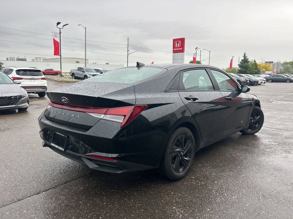 2023 Hyundai Elantra Preferred-4