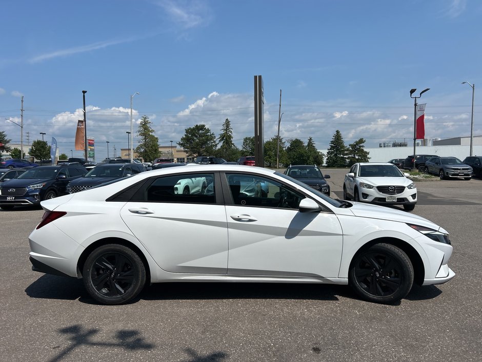 2023 Hyundai Elantra Preferred-3