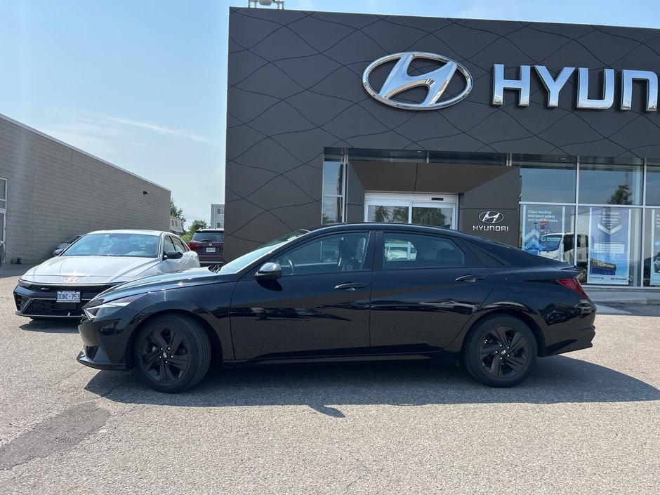 2023 Hyundai Elantra Preferred-8