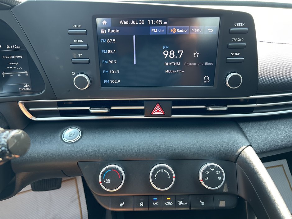 2023 Hyundai Elantra Preferred-13