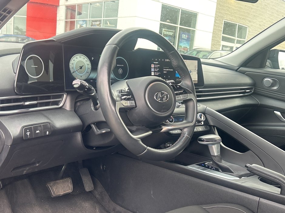 2023 Hyundai Elantra Preferred-9