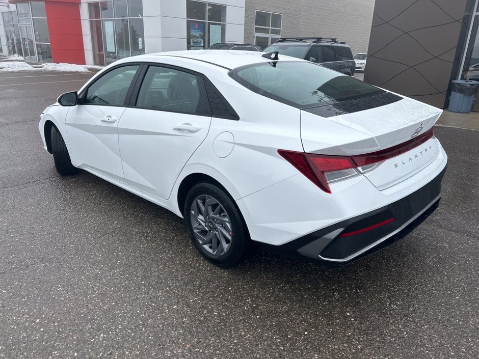 2025 Hyundai Elantra Preferred-7