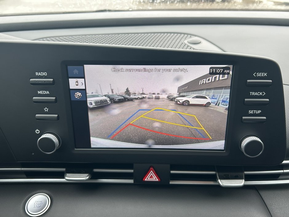 2025 Hyundai Elantra Preferred-16