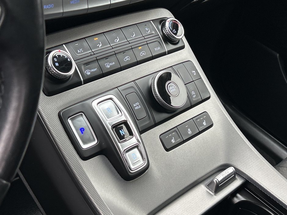 2021 Hyundai Palisade Essential-12