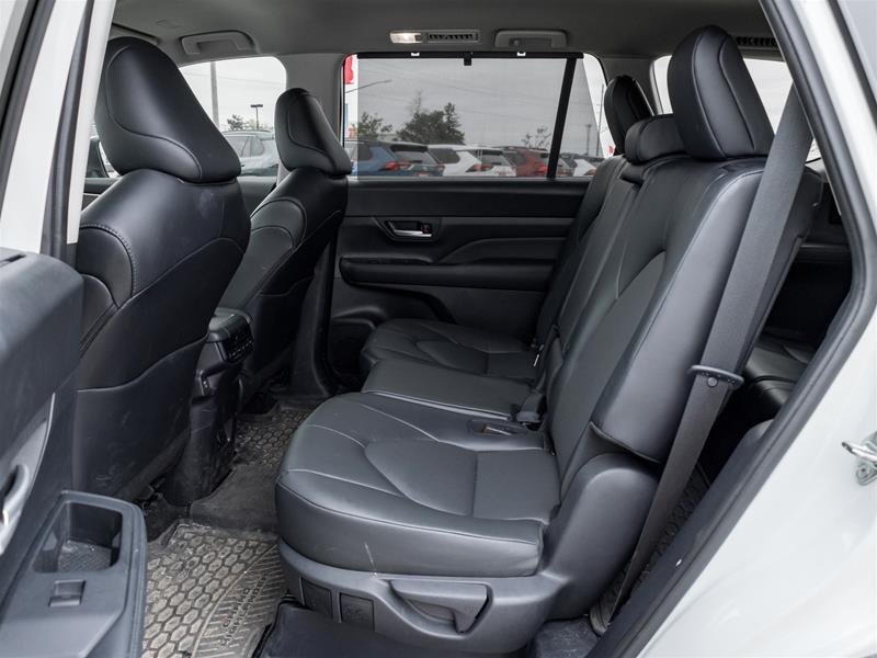 2024 Toyota Grand Highlander XLE AWD Wireless Phone Charging | Navi | Heated Steering | Leather | XLE | AWD-22