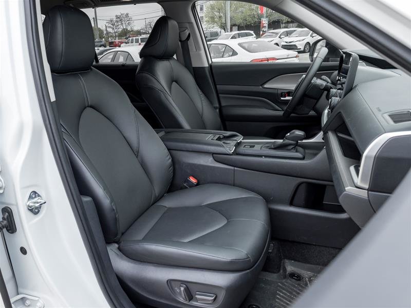 2024 Toyota Grand Highlander XLE AWD Wireless Phone Charging | Navi | Heated Steering | Leather | XLE | AWD-21