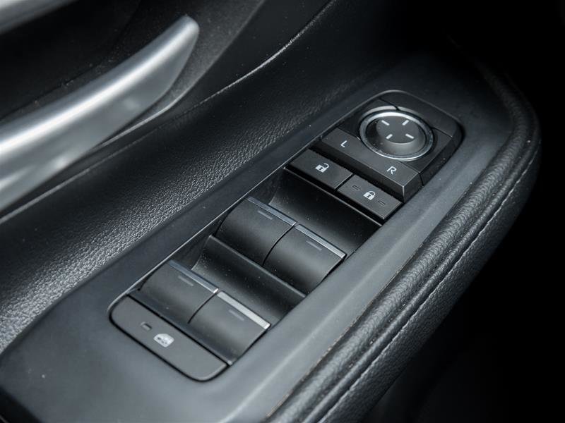 2024 Toyota Grand Highlander XLE AWD Wireless Phone Charging | Navi | Heated Steering | Leather | XLE | AWD-14