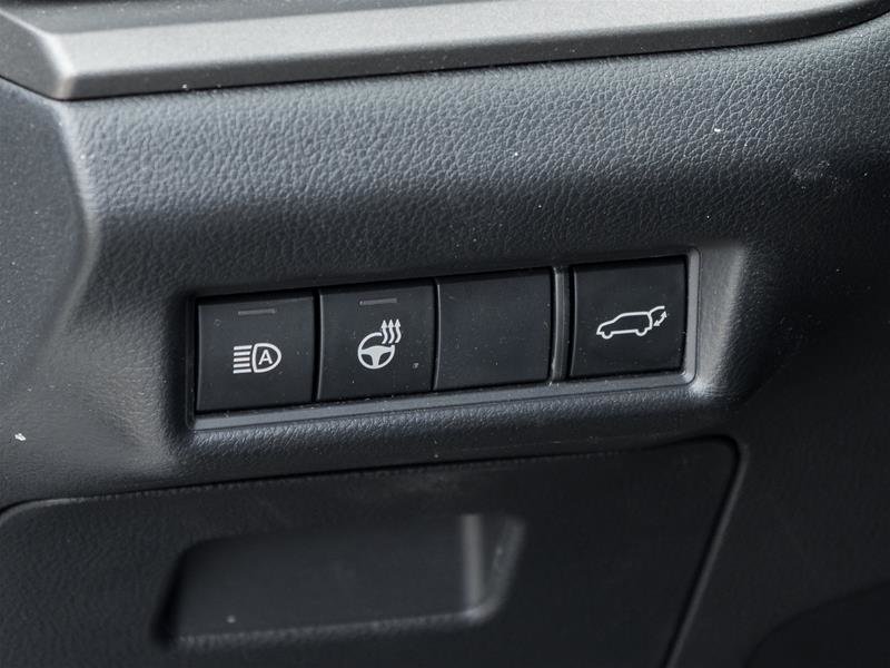 2024 Toyota Grand Highlander XLE AWD Wireless Phone Charging | Navi | Heated Steering | Leather | XLE | AWD-15