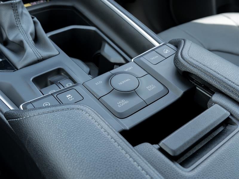 2024 Toyota Grand Highlander XLE AWD Heated Steering | SoftTex | Wireless Phone Charging |  XLE | AWD-17
