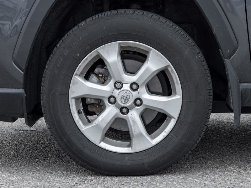 2024 Toyota RAV4 Hybrid XLE AWD-3