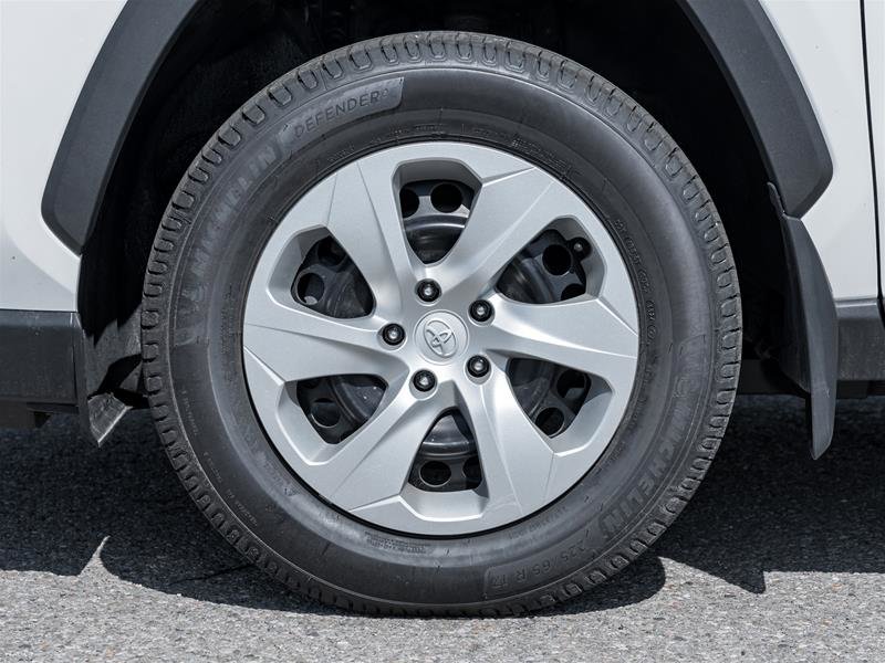 2020 Toyota RAV4 FWD LE Backup Cam | Heated Seats | Forward Collision Warning | LE-3