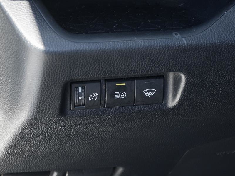 2020 Toyota RAV4 FWD LE Backup Cam | Heated Seats | Forward Collision Warning | LE-14