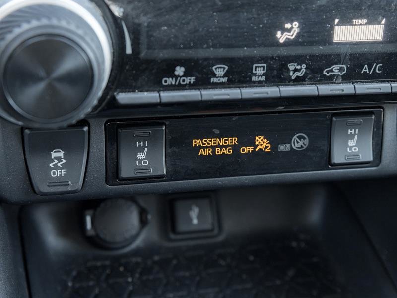 2020 Toyota RAV4 FWD LE Backup Cam | Heated Seats | Forward Collision Warning | LE-18
